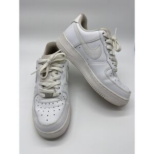 Nike Air Force 1 Low-Top Sneakers Womens 7.5 Triple White